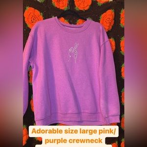 Cute pink/purple crewneck sweatshirt size large with fingers crossed details